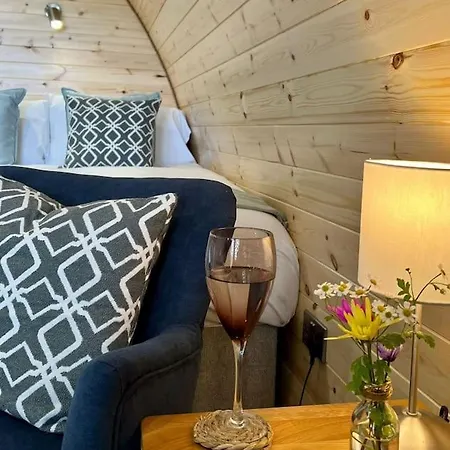 Plumgrove Pod Easkey Chalet *