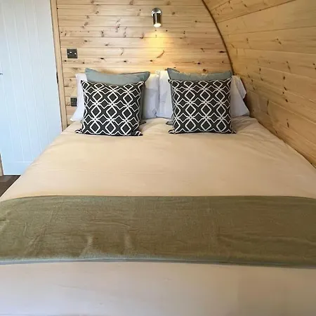 Plumgrove Pod Easkey Chalet
