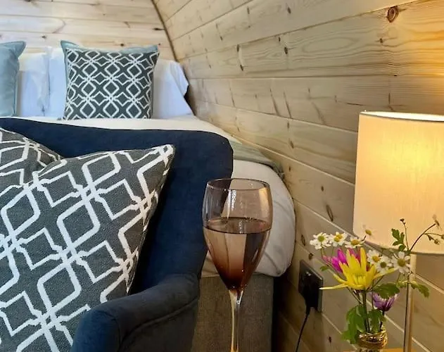 Plumgrove Pod Easkey Chalet *